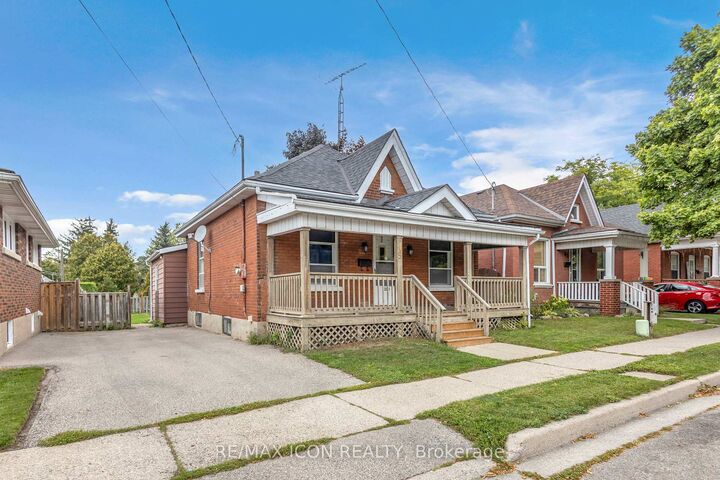 Property Photo:  49 Mintern Avenue  ON N3S 1K9 