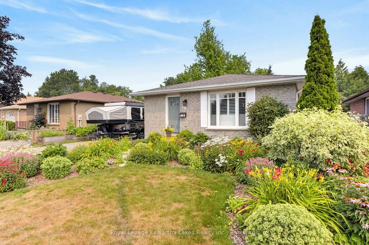 Property Photo:  18 Madill Crescent  ON K9V 5W8 