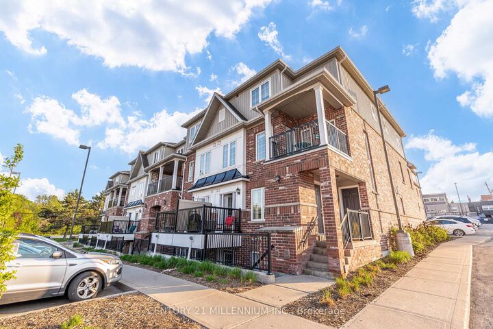 Property Photo:  5 Armstrong Street 9  ON L9W 0C5 