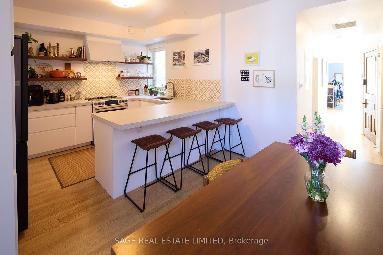 Property Photo:  1158 College Street 3  ON M6H 1B6 