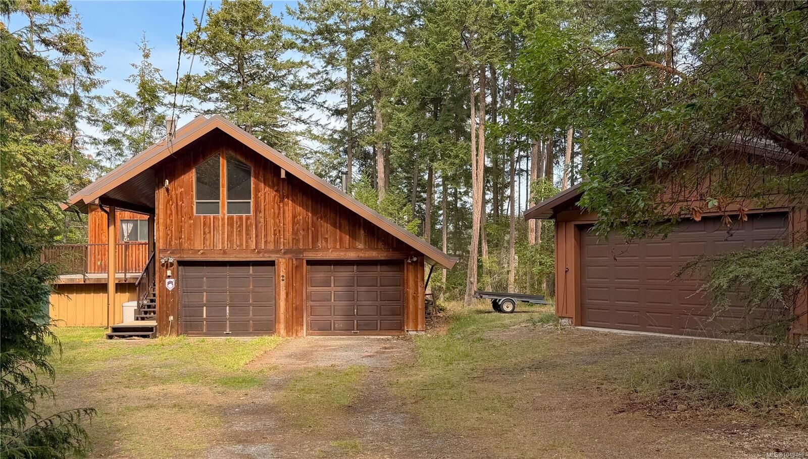 Property Photo: 2893 Rowan Way BC V0R 1X7