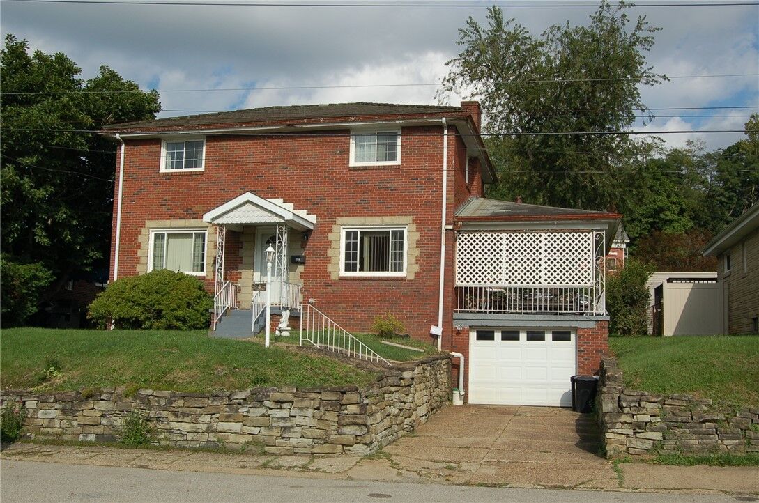 Property Photo:  845 Charles St  PA 15106 