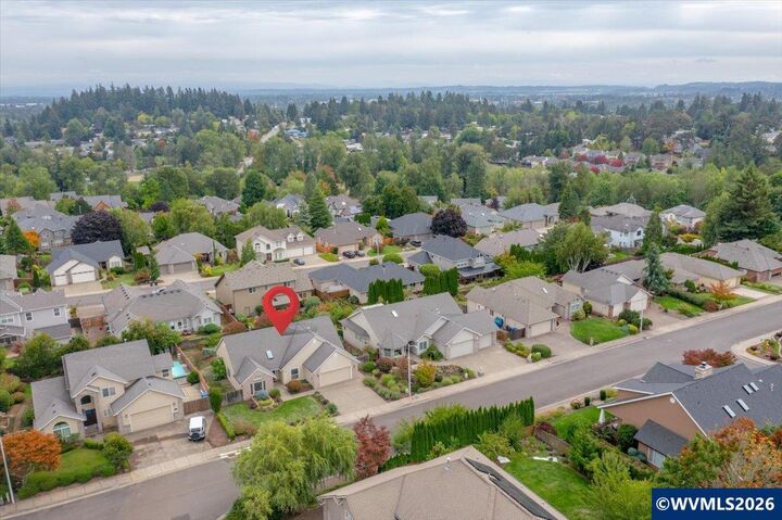 Property Photo: 1634 Pelican Ct NW OR 97304
