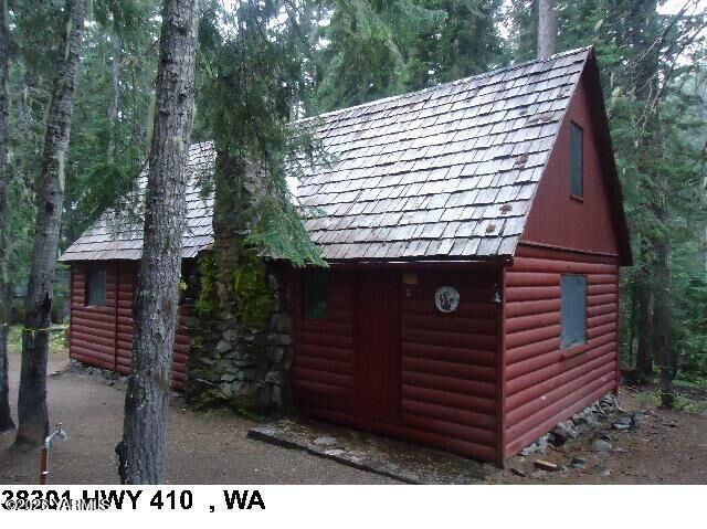 Property Photo: 38301 Hwy 410 WA 98937