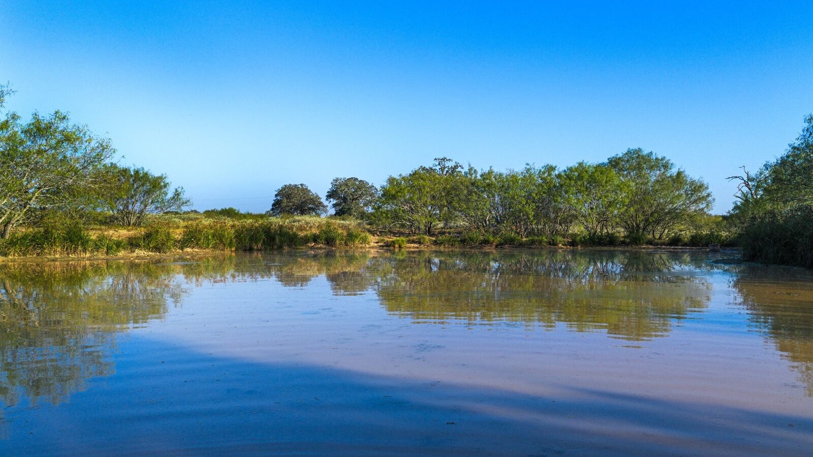 Property Photo: 2612 Roosevelt Drive TX 78638