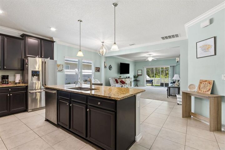 Property Photo: 15804 Tisons Bluff Road FL 32118