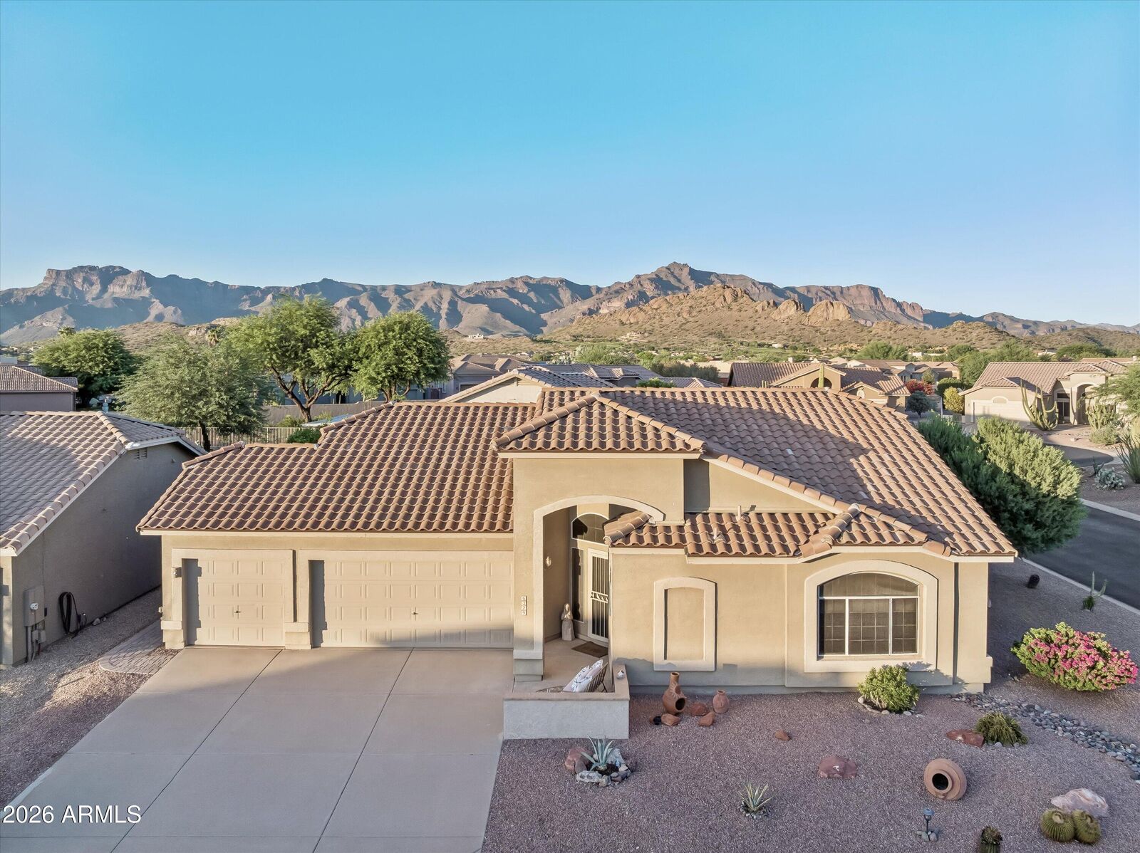 Property Photo:  6329 S Sandtrap Drive  AZ 85118 