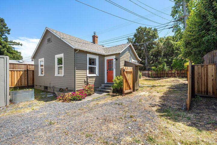 Property Photo: 732 Petaluma Boulevard CA 94952
