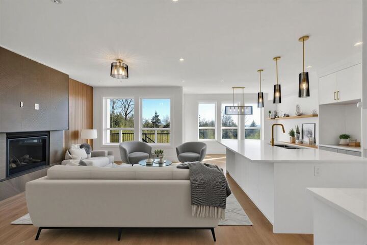 Property Photo:  34056 Best Avenue  BC V2V 0H9 