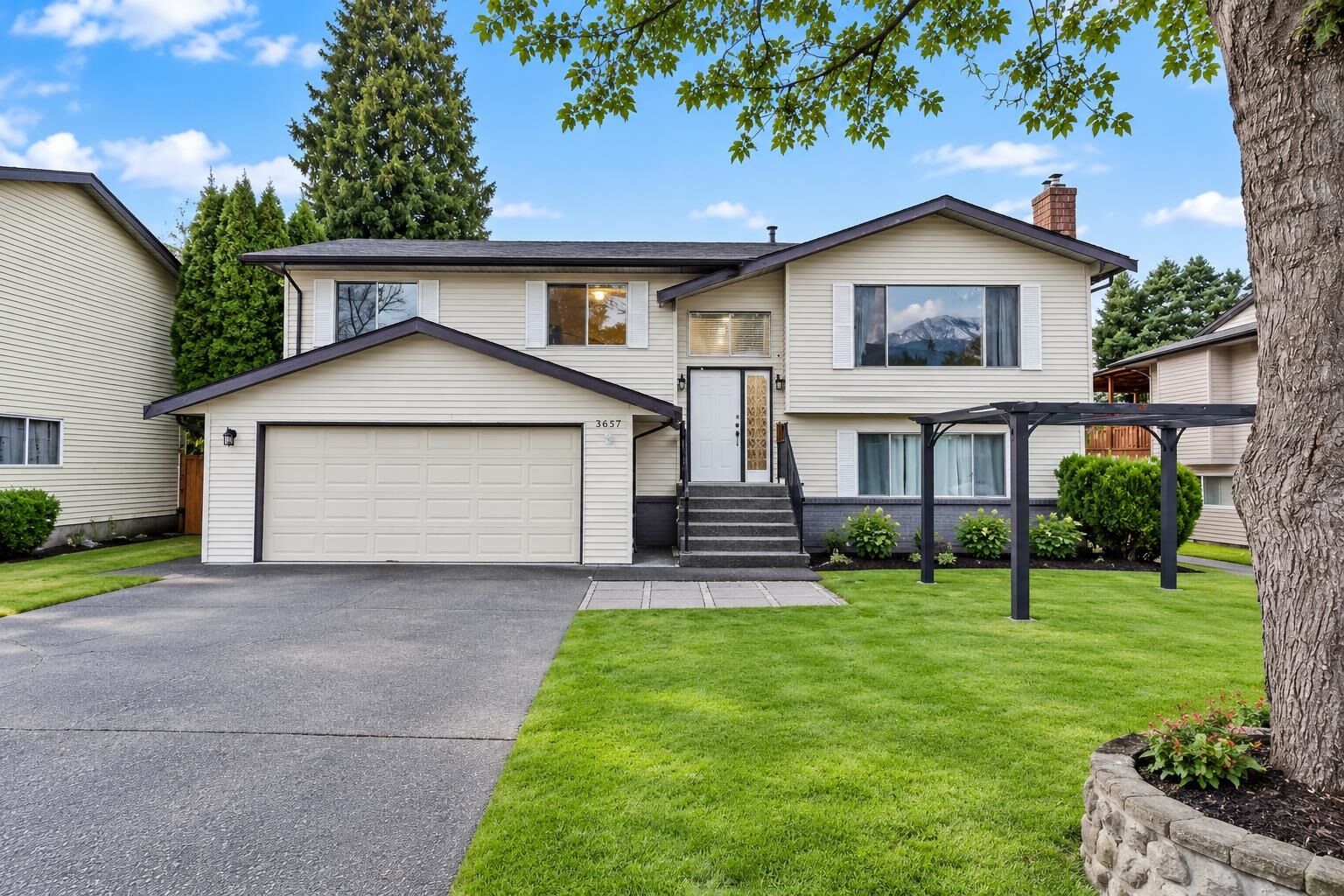 Property Photo:  3657 Perth Street  BC V2S 7A7 
