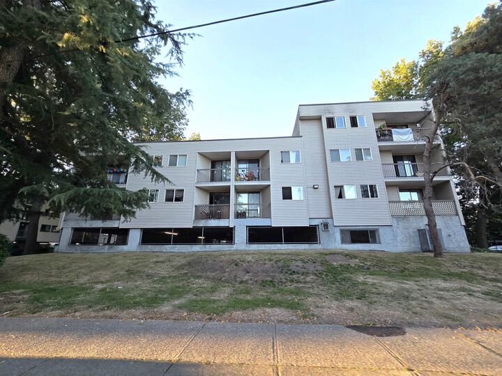 Property Photo:  8391 Bennett Road 312  BC V6Y 1N4 