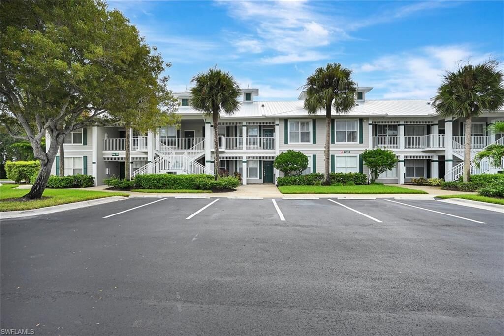 Property Photo:  7885 Mahogany Run Ln 1513  FL 34113 