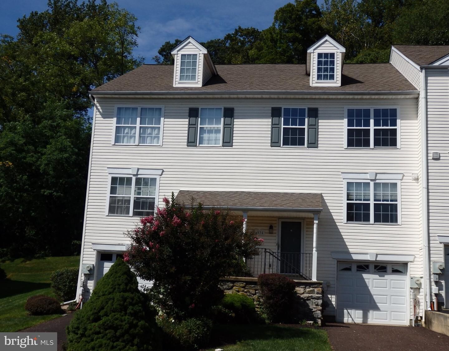 Property Photo: