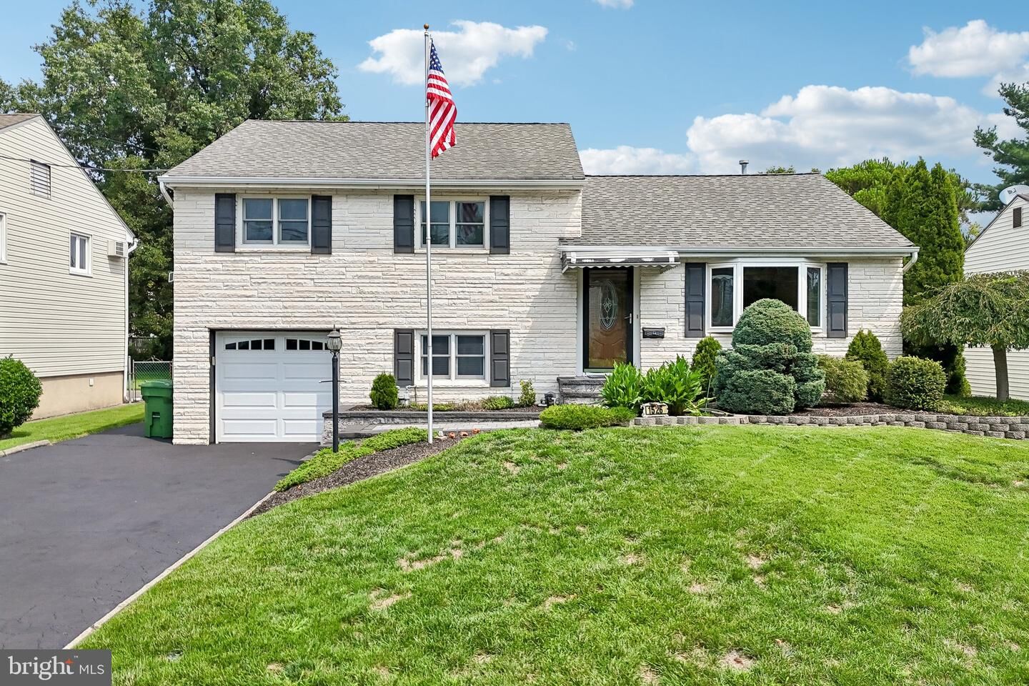 Property Photo: 1526 N Stiles Street NJ 07036