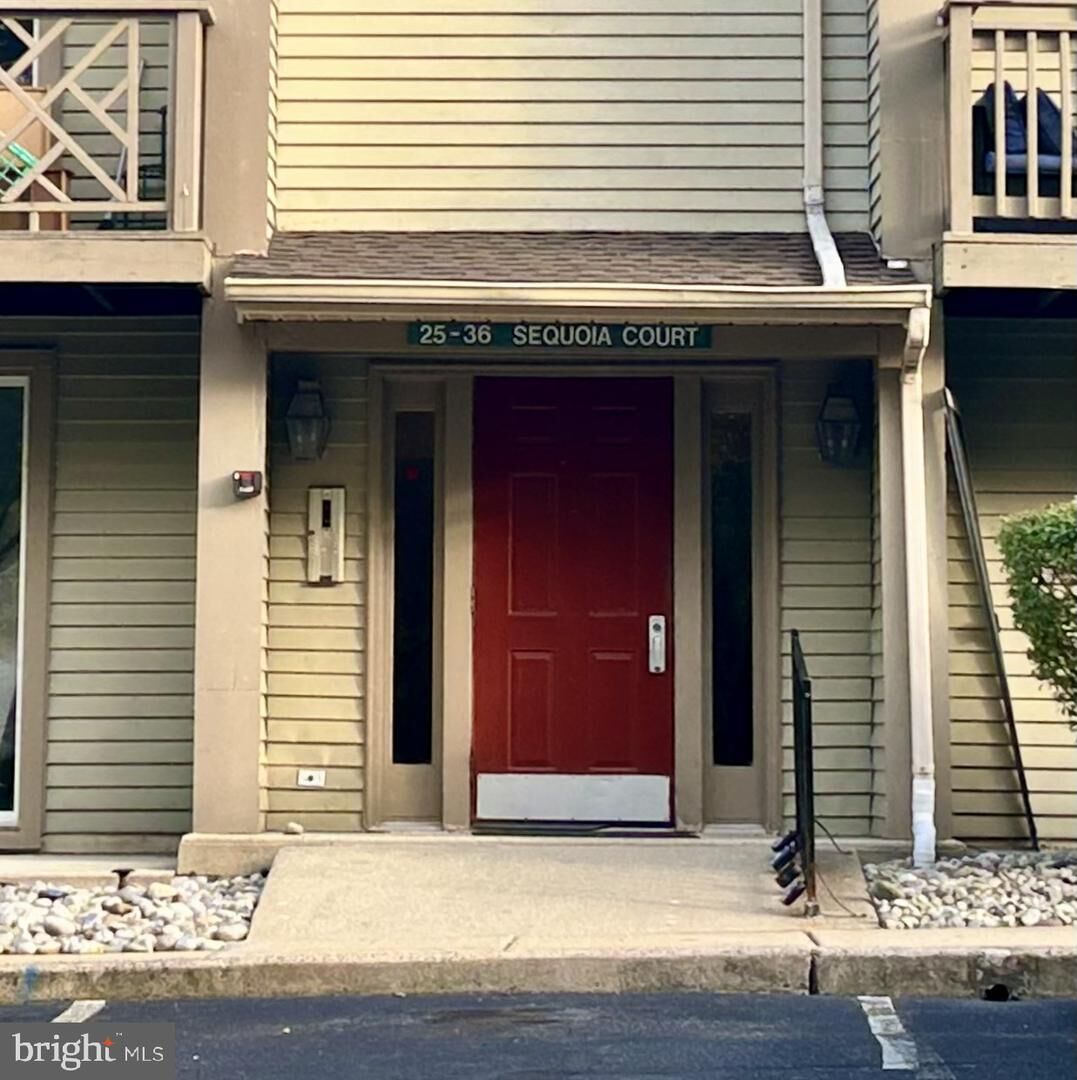 Property Photo:  35 Sequoia Court  NJ 08053 