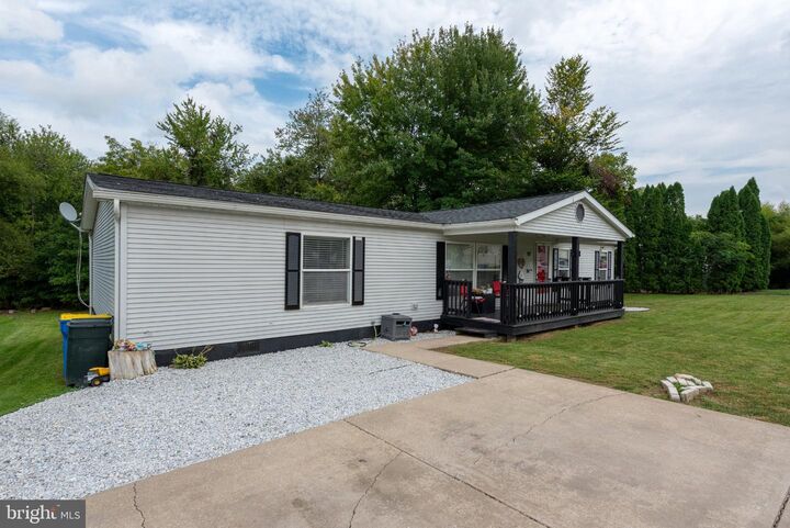 Property Photo: 175 Iroquois Trl Trail PA 17370