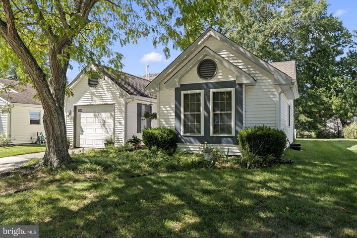 Property Photo:  218 Lantern Place  NJ 08087 