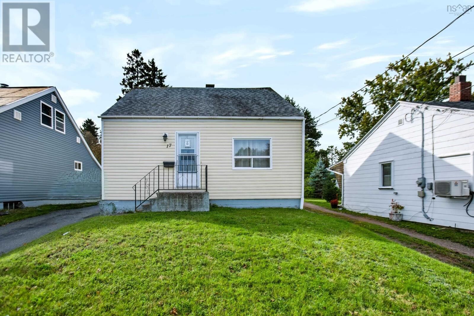 Property Photo: 17 East Pleasant Street NS B4H 1M6