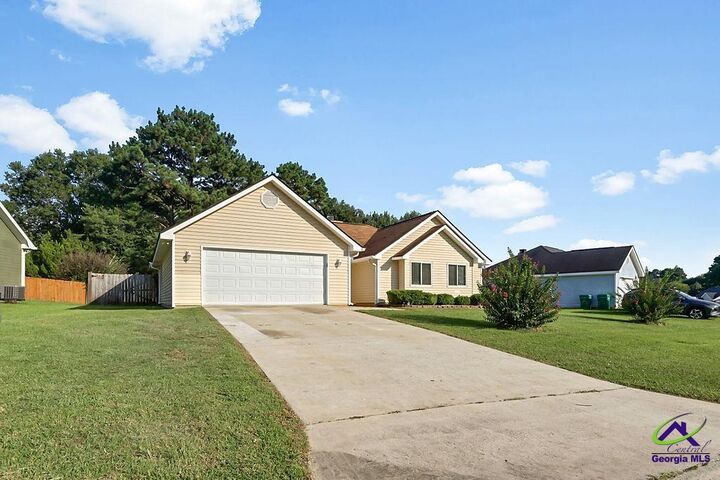 Property Photo:  731 Gateway Drive  GA 31005 