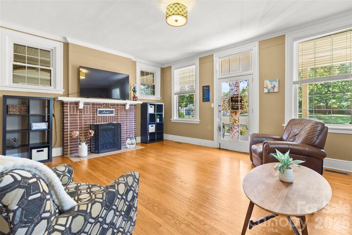 Property Photo: 2510 Shelton Avenue NC 28677