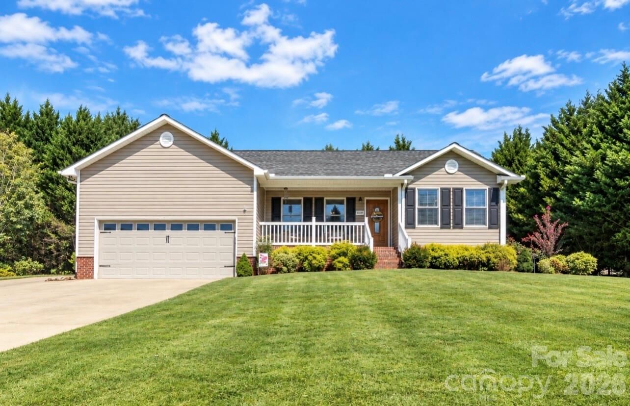 Property Photo:  3209 Timothy Lane  NC 28092 