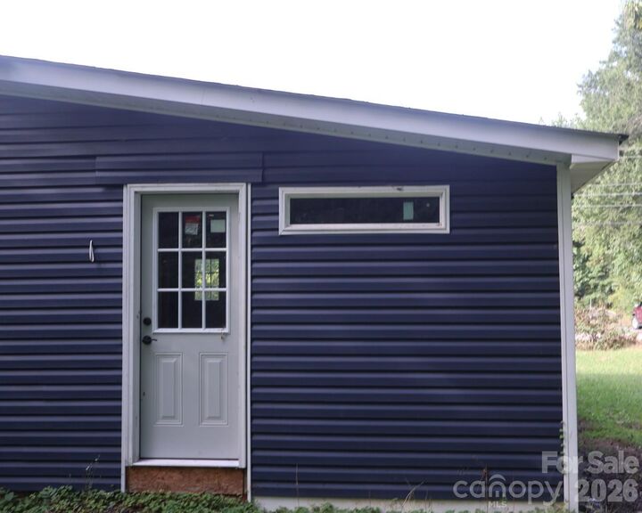 Property Photo:  817 Skyland Street  NC 28083 