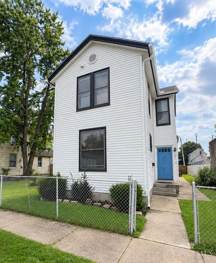 Property Photo:  1621 Edison Avenue  OH 45011 