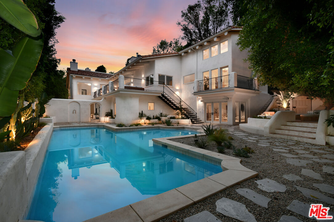 Property Photo:  17647 Belinda St  CA 91316 