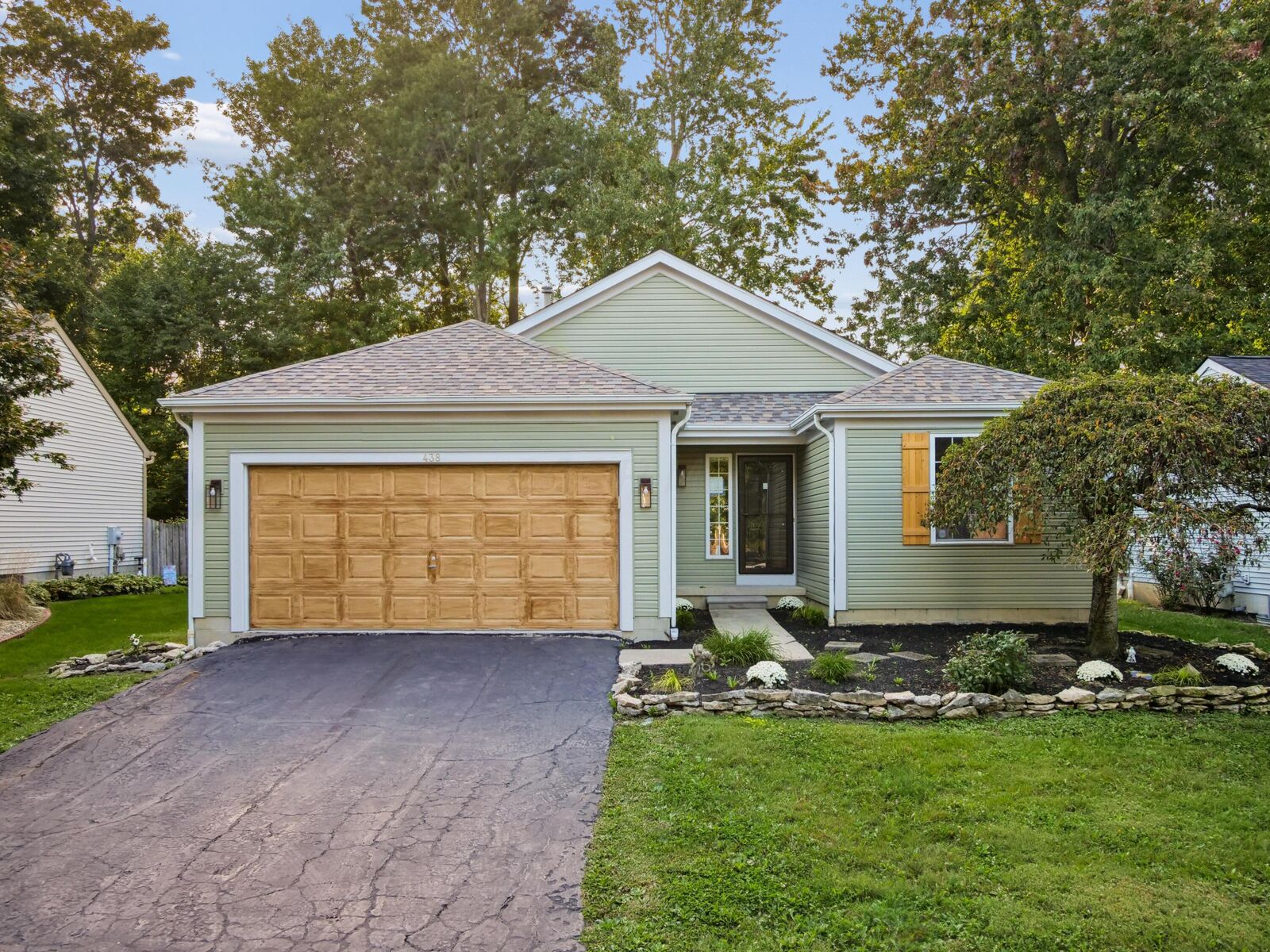 Property Photo:  438 Bent Tree Drive  OH 43040 