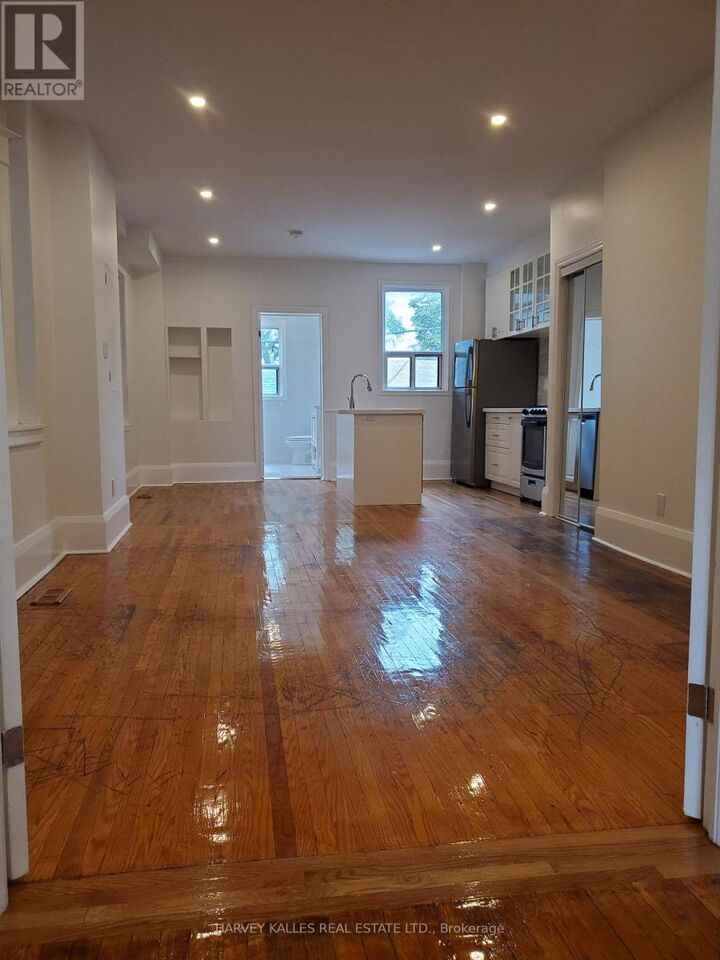 Property Photo: 1300 Lansdowne Avenue Main ON M6K 2V9