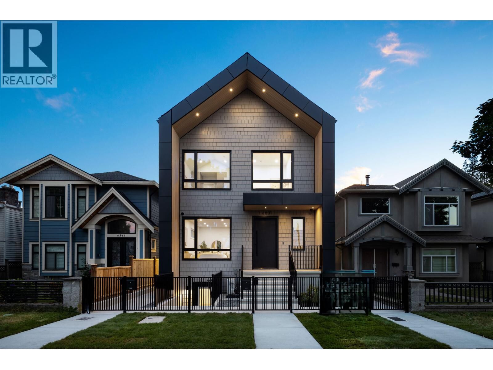 Property Photo: 6831 Salisbury Avenue 3 BC V5E 2Z4