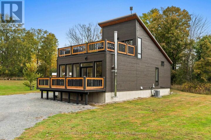 Photo de la propriété: 4210 Scotch Line Road ON K7H 3C5