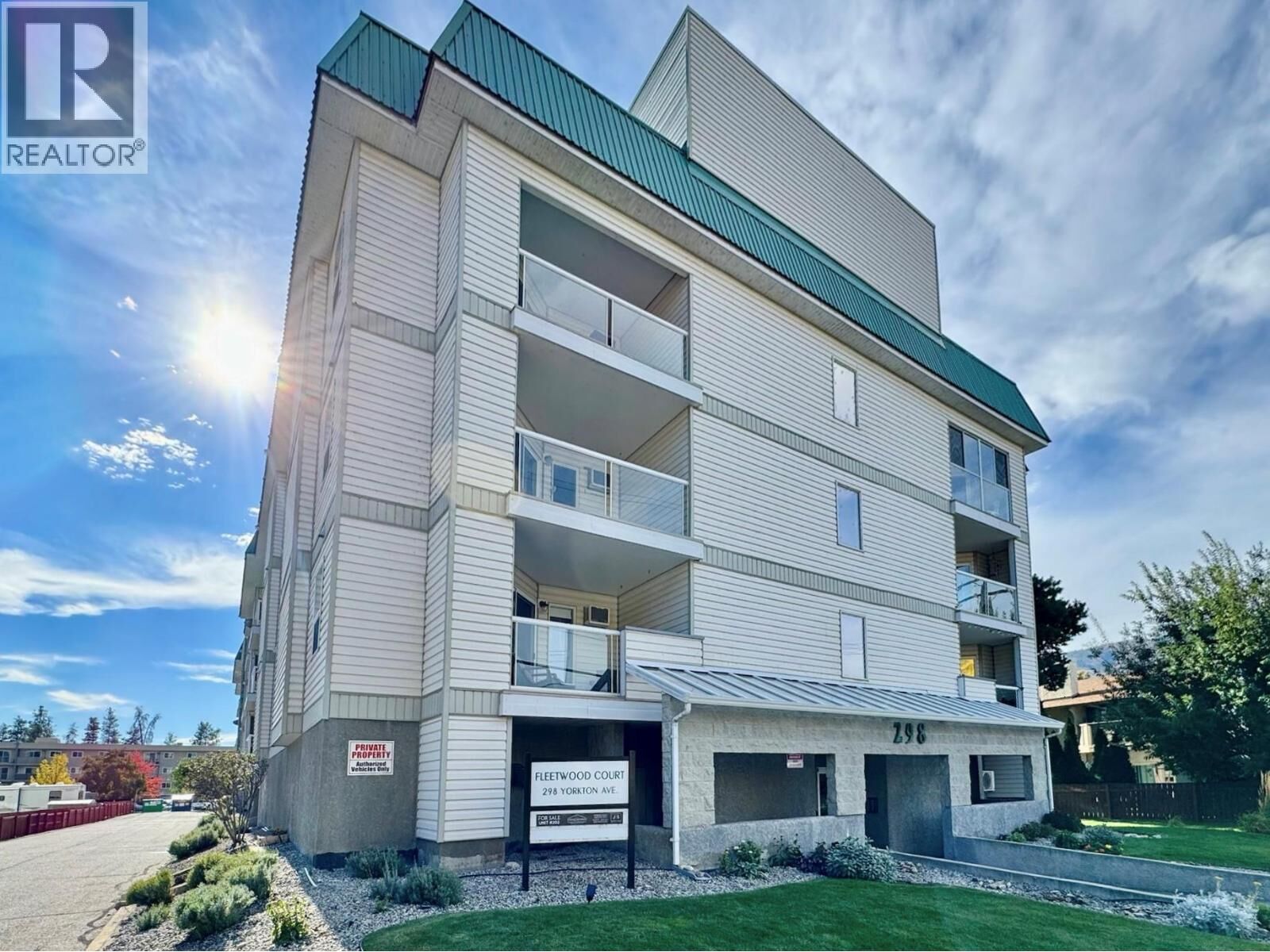 Property Photo:  298 Yorkton Avenue 109  BC V2A 3V5 