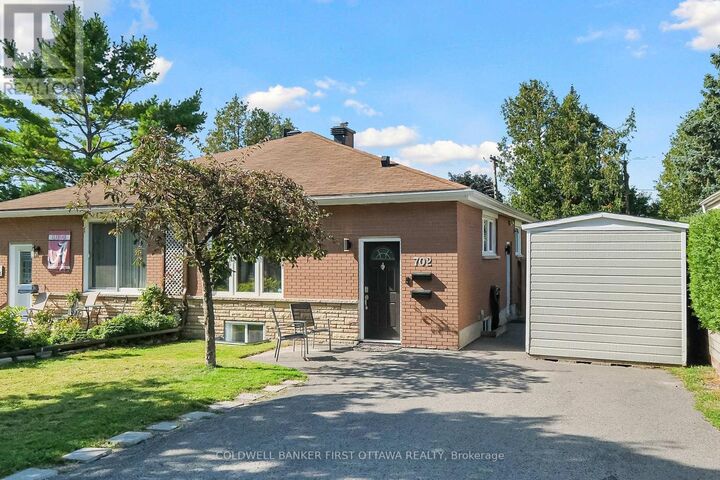 Property Photo: 702 Crystal Street ON K1K 2G2