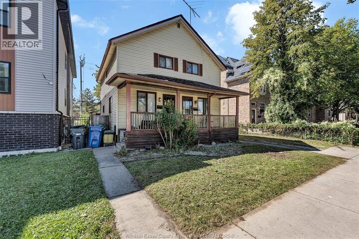 Property Photo: 923-925 California Avenue ON N9B 2Z5
