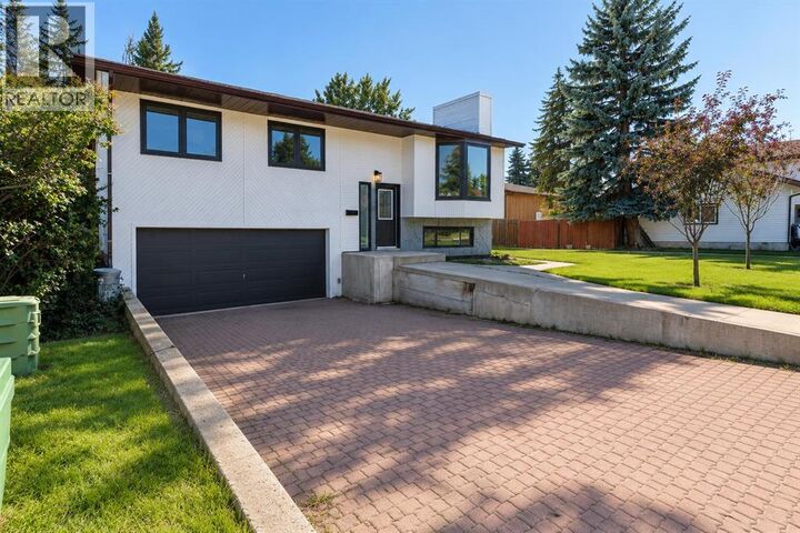 Property Photo:  27 Gregson Crescent  AB T4P 2K3 
