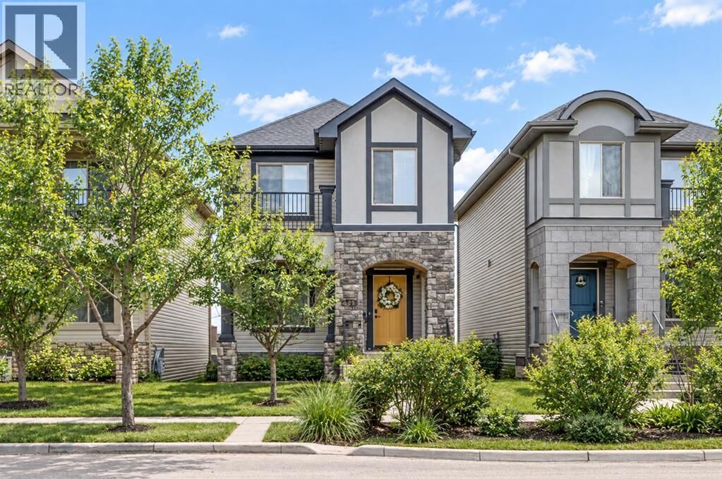 Property Photo: 125 Monteith Drive Southeast AB T1V 0G8