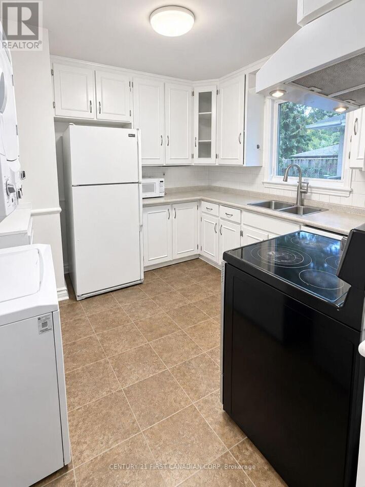 Property Photo: 638 Tennent Avenue ON N5X 1L6