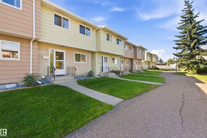 Property Photo:  17351 85 Avenue NW  AB T5T 0P7 