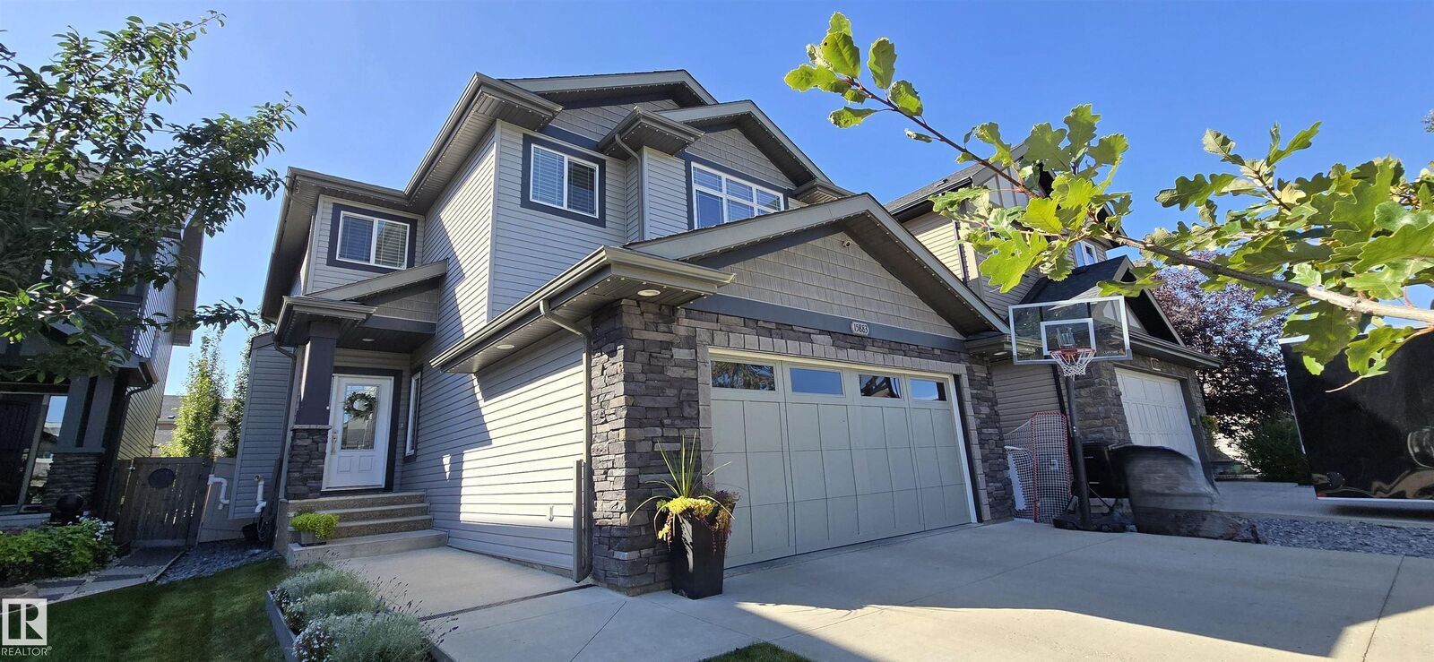 Property Photo:  15883 13 Avenue SW  AB T6W 2H5 