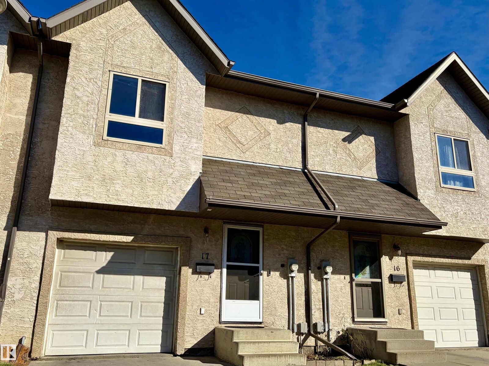 Property Photo: 16317 64 Street NW 17 AB T5Y 3M3