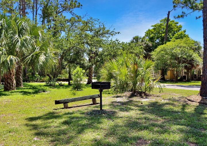 Property Photo:  134 S Palm St  FL 32456 