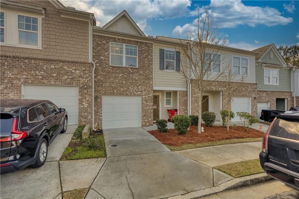 Property Photo: 1821 Millstream Hollow GA 30012