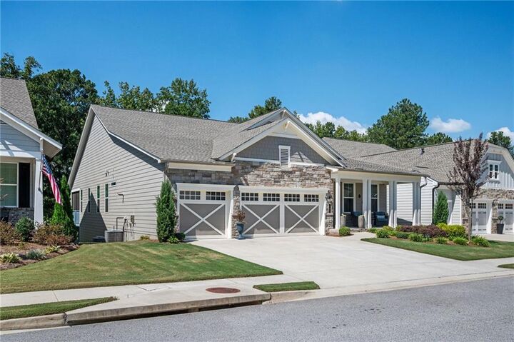 Property Photo:  190 Tahoe Court  GA 30548 