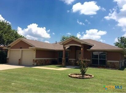 Property Photo:  3210 Edgewood Drive  TX 76542 