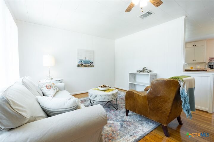 Property Photo:  1909 S 11th Street  TX 76504 