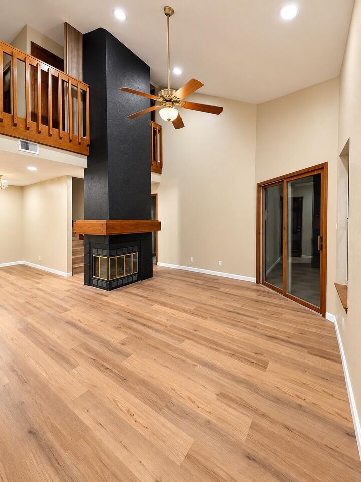 Property Photo:  9421 Lancaster NE  NM 87111 