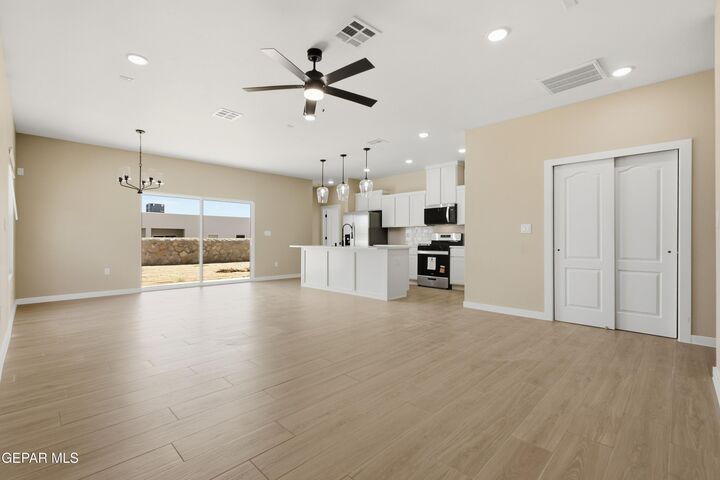 Property Photo: 12128 Bahjat Drive TX 79934