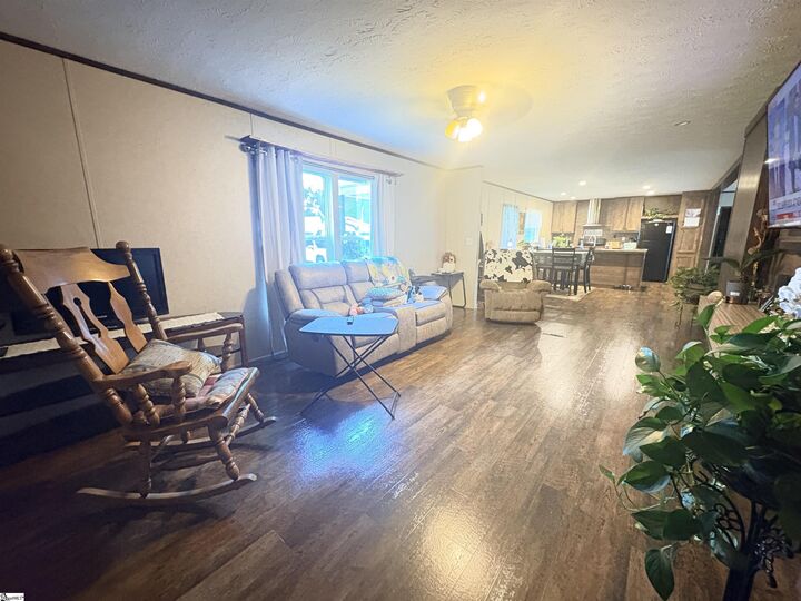 Property Photo:  801 Vern Cora Road  SC 29360 