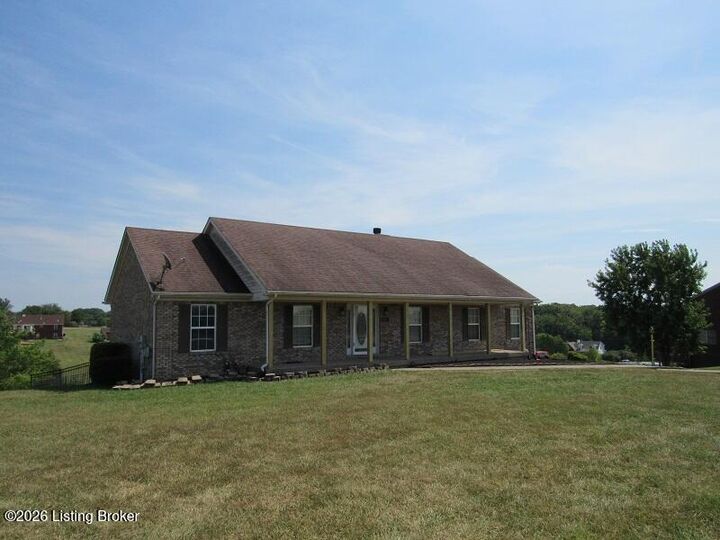 Property Photo: 1000 Lakeside Dr KY 40071